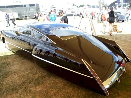 CadZZilla is a customized Cadillac, built for Billy Gibbons of ZZ Top by Boyd Coddington
