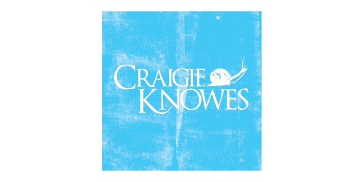 Craigie Knowes presents Knowes Universal Broadcast (Seg. 1). Photo by Craigie Knowes