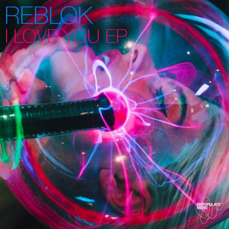 I Love You by Reblok. Photo by Repopulate Mars