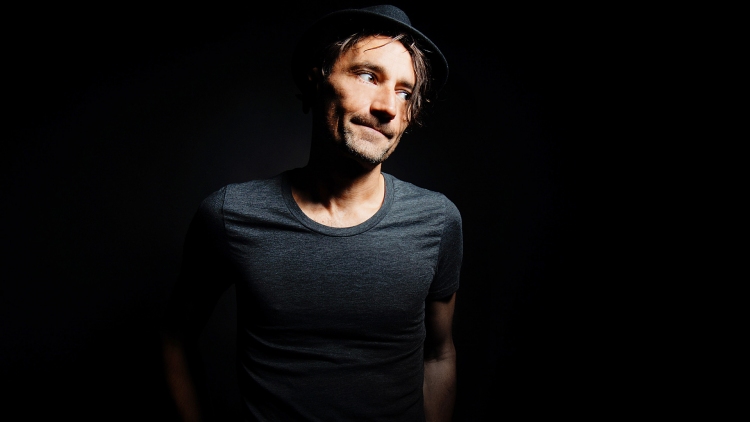 Interview with Danny Howells (2005). Photo by Renaissance