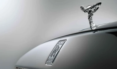Rolls-Royce debuts Spectre